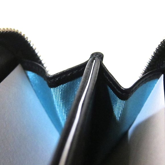 Zip Card Case In Patent Leather Wallet - Picture 4 of 6